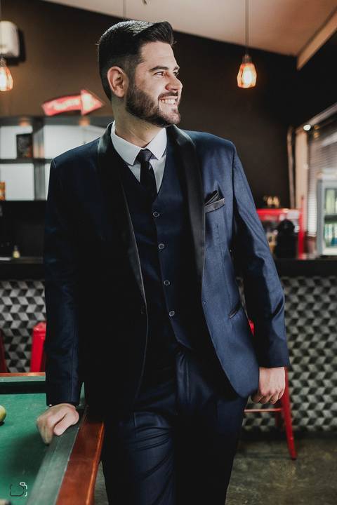 casar-casei-casamento-salão-make-vestido-noiva-madrinha-buque-brinde-aliança-penteado-fotos-fotografias-igreja-chacara-buffet-dança-banda-cerimonia-daniel-custodio-fotografo-noivo-terno-padrinho-filmagem-paje-dama-igreja-dj-drone-festa-uberlandia-minas-'