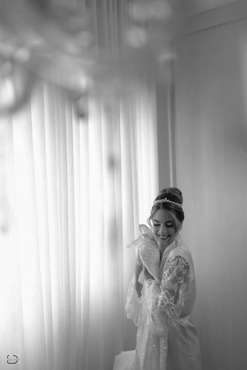 casar-casei-casamento-salão-make-vestido-noiva-madrinha-buque-brinde-aliança-penteado-fotos-fotografias-igreja-chacara-buffet-dança-banda-cerimonia-daniel-custodio-fotografo-noivo-terno-padrinho-filmagem-paje-dama-igreja-dj-drone-festa-uberlandia-minas-'