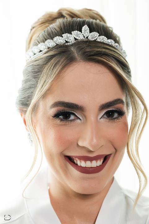 casar-casei-casamento-salão-make-vestido-noiva-madrinha-buque-brinde-aliança-penteado-fotos-fotografias-igreja-chacara-buffet-dança-banda-cerimonia-daniel-custodio-fotografo-noivo-terno-padrinho-filmagem-paje-dama-igreja-dj-drone-festa-uberlandia-minas-'