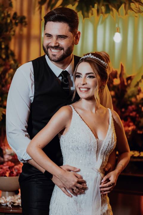 casar-casei-casamento-salão-make-vestido-noiva-madrinha-buque-brinde-aliança-penteado-fotos-fotografias-igreja-chacara-buffet-dança-banda-cerimonia-daniel-custodio-fotografo-noivo-terno-padrinho-filmagem-paje-dama-igreja-dj-drone-festa-uberlandia-minas-'