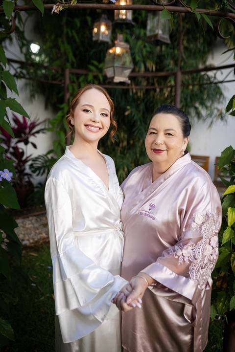 casamento-casar-noiva-make-buque-madrinha-brinde-espaço-fernanda-naves-chofer-vestido-cabelo-noivo-terno-madrinha-padrinho-daniel-custodio-uberlandia-minas-gerais-fotografo-chacara-coco-bambu-cerimonial-igreja-das-dores-decoração-musical-padre-aliança-'