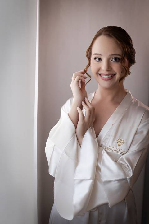 casamento-casar-noiva-make-buque-madrinha-brinde-espaço-fernanda-naves-chofer-vestido-cabelo-noivo-terno-madrinha-padrinho-daniel-custodio-uberlandia-minas-gerais-fotografo-chacara-coco-bambu-cerimonial-igreja-das-dores-decoração-musical-padre-aliança-'