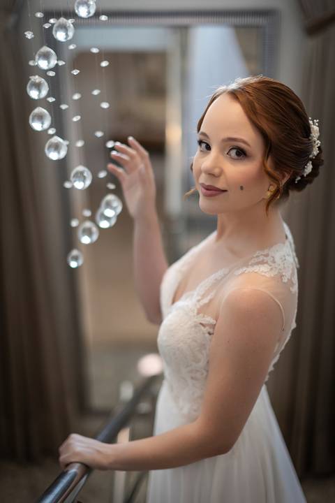 casamento-casar-noiva-make-buque-madrinha-brinde-espaço-fernanda-naves-chofer-vestido-cabelo-noivo-terno-madrinha-padrinho-daniel-custodio-uberlandia-minas-gerais-fotografo-chacara-coco-bambu-cerimonial-igreja-das-dores-decoração-musical-padre-aliança-'