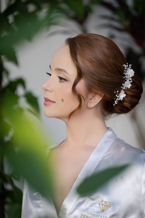 casamento-casar-noiva-make-buque-madrinha-brinde-espaço-fernanda-naves-chofer-vestido-cabelo-noivo-terno-madrinha-padrinho-daniel-custodio-uberlandia-minas-gerais-fotografo-chacara-coco-bambu-cerimonial-igreja-das-dores-decoração-musical-padre-aliança-'