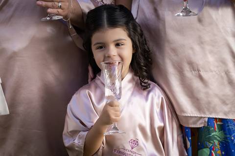 casamento-casar-noiva-make-buque-madrinha-brinde-espaço-fernanda-naves-chofer-vestido-cabelo-noivo-terno-madrinha-padrinho-daniel-custodio-uberlandia-minas-gerais-fotografo-chacara-coco-bambu-cerimonial-igreja-das-dores-decoração-musical-padre-aliança-'