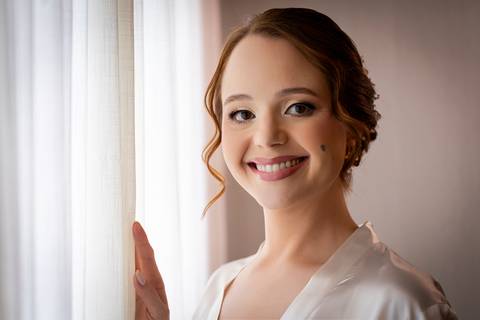 casamento-casar-noiva-make-buque-madrinha-brinde-espaço-fernanda-naves-chofer-vestido-cabelo-noivo-terno-madrinha-padrinho-daniel-custodio-uberlandia-minas-gerais-fotografo-chacara-coco-bambu-cerimonial-igreja-das-dores-decoração-musical-padre-aliança-'