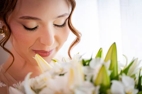 casamento-casar-noiva-make-buque-madrinha-brinde-espaço-fernanda-naves-chofer-vestido-cabelo-noivo-terno-madrinha-padrinho-daniel-custodio-uberlandia-minas-gerais-fotografo-chacara-coco-bambu-cerimonial-igreja-das-dores-decoração-musical-padre-aliança-'