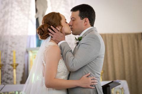 casamento-casar-noiva-make-buque-madrinha-brinde-espaço-fernanda-naves-chofer-vestido-cabelo-noivo-terno-madrinha-padrinho-daniel-custodio-uberlandia-minas-gerais-fotografo-chacara-coco-bambu-cerimonial-igreja-das-dores-decoração-musical-padre-aliança-'