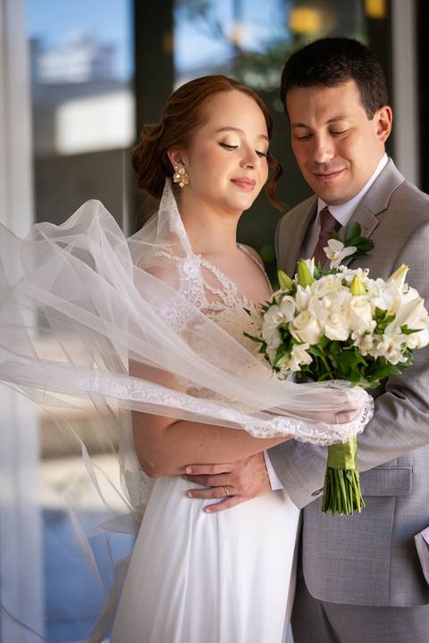 casamento-casar-noiva-make-buque-madrinha-brinde-espaço-fernanda-naves-chofer-vestido-cabelo-noivo-terno-madrinha-padrinho-daniel-custodio-uberlandia-minas-gerais-fotografo-chacara-coco-bambu-cerimonial-igreja-das-dores-decoração-musical-padre-aliança-'