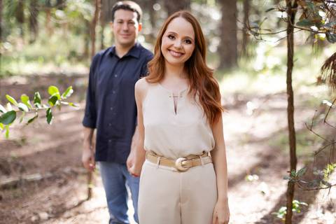 casamento-casar-noiva-make-buque-madrinha-brinde-espaço-fernanda-naves-chofer-vestido-cabelo-noivo-terno-madrinha-padrinho-daniel-custodio-uberlandia-minas-gerais-fotografo-chacara-coco-bambu-cerimonial-igreja-das-dores-decoração-musical-padre-aliança-'