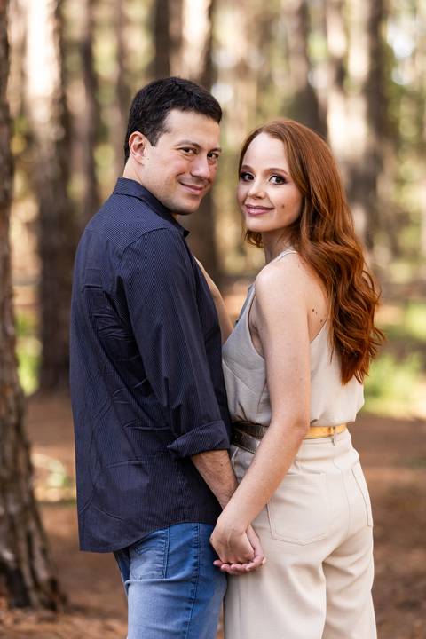 casamento-casar-noiva-make-buque-madrinha-brinde-espaço-fernanda-naves-chofer-vestido-cabelo-noivo-terno-madrinha-padrinho-daniel-custodio-uberlandia-minas-gerais-fotografo-chacara-coco-bambu-cerimonial-igreja-das-dores-decoração-musical-padre-aliança-'