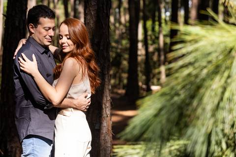 casamento-casar-noiva-make-buque-madrinha-brinde-espaço-fernanda-naves-chofer-vestido-cabelo-noivo-terno-madrinha-padrinho-daniel-custodio-uberlandia-minas-gerais-fotografo-chacara-coco-bambu-cerimonial-igreja-das-dores-decoração-musical-padre-aliança-'