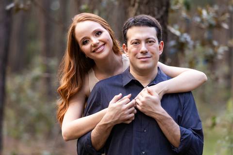 casamento-casar-noiva-make-buque-madrinha-brinde-espaço-fernanda-naves-chofer-vestido-cabelo-noivo-terno-madrinha-padrinho-daniel-custodio-uberlandia-minas-gerais-fotografo-chacara-coco-bambu-cerimonial-igreja-das-dores-decoração-musical-padre-aliança-'
