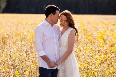 casamento-casar-noiva-make-buque-madrinha-brinde-espaço-fernanda-naves-chofer-vestido-cabelo-noivo-terno-madrinha-padrinho-daniel-custodio-uberlandia-minas-gerais-fotografo-chacara-coco-bambu-cerimonial-igreja-das-dores-decoração-musical-padre-aliança-'