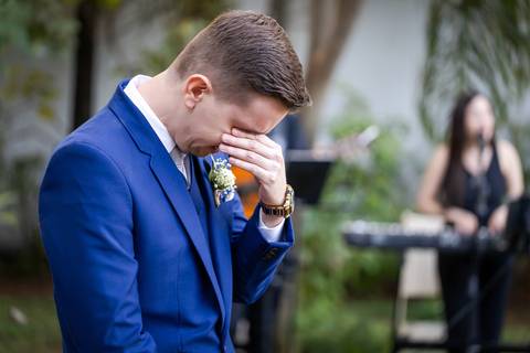 casamento-casar-cerimonia-make-noiva-noivo-vestido-terno-maquiagem-buque-vestido-daniel-custodio-fotografo-fotos-chacara-po-do-sol-uberlandia-minas-madrinha-padrinho-carro-lua-de-mel-banda-wedding-buffet-cerimonial-louge-brinde-doce-psita-dj-pista-love'