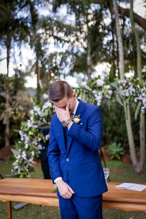 casamento-casar-cerimonia-make-noiva-noivo-vestido-terno-maquiagem-buque-vestido-daniel-custodio-fotografo-fotos-chacara-po-do-sol-uberlandia-minas-madrinha-padrinho-carro-lua-de-mel-banda-wedding-buffet-cerimonial-louge-brinde-doce-psita-dj-pista-love'