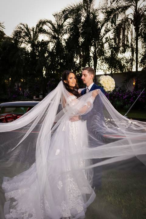 casamento-casar-cerimonia-make-noiva-noivo-vestido-terno-maquiagem-buque-vestido-daniel-custodio-fotografo-fotos-chacara-po-do-sol-uberlandia-minas-madrinha-padrinho-carro-lua-de-mel-banda-wedding-buffet-cerimonial-louge-brinde-doce-psita-dj-pista-love'