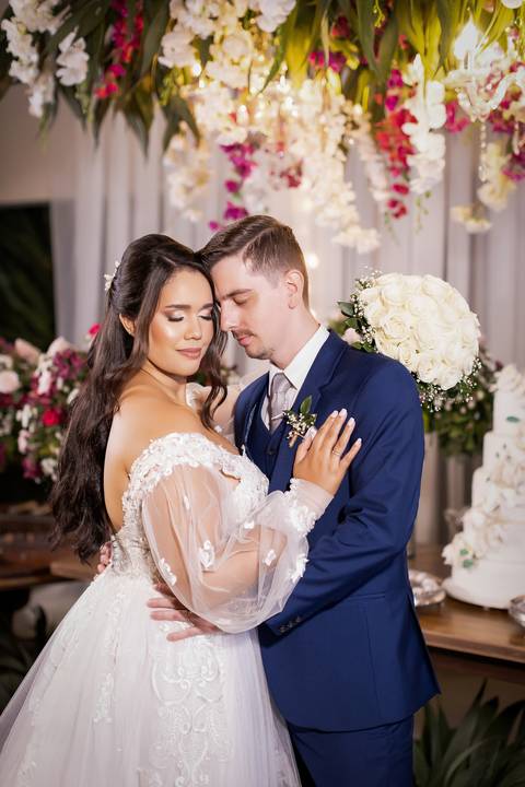 casamento-casar-cerimonia-make-noiva-noivo-vestido-terno-maquiagem-buque-vestido-daniel-custodio-fotografo-fotos-chacara-po-do-sol-uberlandia-minas-madrinha-padrinho-carro-lua-de-mel-banda-wedding-buffet-cerimonial-louge-brinde-doce-psita-dj-pista-love'