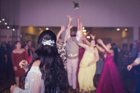 casamento-casar-cerimonia-make-noiva-noivo-vestido-terno-maquiagem-buque-vestido-daniel-custodio-fotografo-fotos-chacara-po-do-sol-uberlandia-minas-madrinha-padrinho-carro-lua-de-mel-banda-wedding-buffet-cerimonial-louge-brinde-doce-psita-dj-pista-love'
