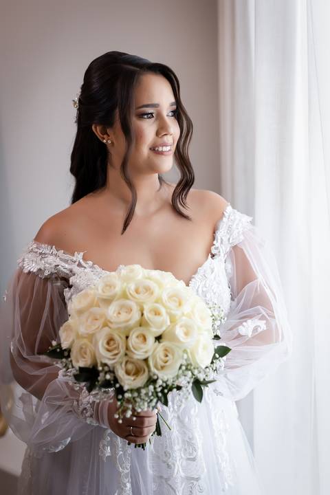 casamento-casar-cerimonia-make-noiva-noivo-vestido-terno-maquiagem-buque-vestido-daniel-custodio-fotografo-fotos-chacara-po-do-sol-uberlandia-minas-madrinha-padrinho-carro-lua-de-mel-banda-wedding-buffet-cerimonial-louge-brinde-doce-psita-dj-pista-love'