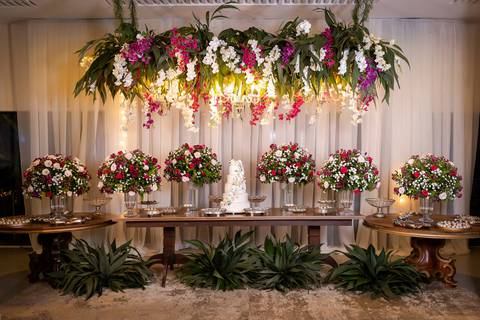 casamento-casar-cerimonia-make-noiva-noivo-vestido-terno-maquiagem-buque-vestido-daniel-custodio-fotografo-fotos-chacara-po-do-sol-uberlandia-minas-madrinha-padrinho-carro-lua-de-mel-banda-wedding-buffet-cerimonial-louge-brinde-doce-psita-dj-pista-love'