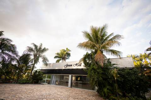 casamento-casar-cerimonia-make-noiva-noivo-vestido-terno-maquiagem-buque-vestido-daniel-custodio-fotografo-fotos-chacara-po-do-sol-uberlandia-minas-madrinha-padrinho-carro-lua-de-mel-banda-wedding-buffet-cerimonial-louge-brinde-doce-psita-dj-pista-love'