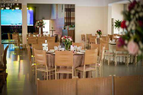 casamento-casar-cerimonia-make-noiva-noivo-vestido-terno-maquiagem-buque-vestido-daniel-custodio-fotografo-fotos-chacara-po-do-sol-uberlandia-minas-madrinha-padrinho-carro-lua-de-mel-banda-wedding-buffet-cerimonial-louge-brinde-doce-psita-dj-pista-love'