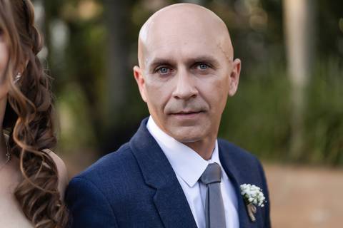 casamento-casar-cerimonia-make-noiva-noivo-vestido-terno-maquiagem-buque-vestido-daniel-custodio-fotografo-fotos-chacara-po-do-sol-uberlandia-minas-madrinha-padrinho-carro-lua-de-mel-banda-wedding-buffet-cerimonial-louge-brinde-doce-psita-dj-pista-love'