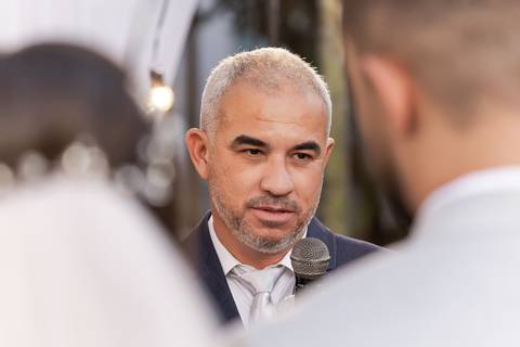 casamento-casar-cerimonia-make-noiva-noivo-vestido-terno-maquiagem-buque-vestido-daniel-custodio-fotografo-fotos-chacara-po-do-sol-uberlandia-minas-madrinha-padrinho-carro-lua-de-mel-banda-wedding-buffet-cerimonial-louge-brinde-doce-psita-dj-pista-love'