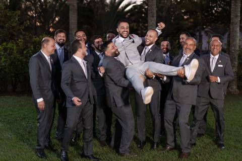 casamento-casar-cerimonia-make-noiva-noivo-vestido-terno-maquiagem-buque-vestido-daniel-custodio-fotografo-fotos-chacara-po-do-sol-uberlandia-minas-madrinha-padrinho-carro-lua-de-mel-banda-wedding-buffet-cerimonial-louge-brinde-doce-psita-dj-pista-love'