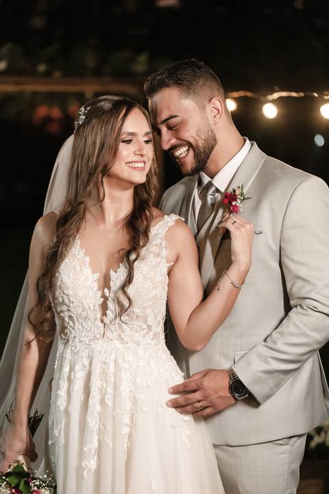 casamento-casar-cerimonia-make-noiva-noivo-vestido-terno-maquiagem-buque-vestido-daniel-custodio-fotografo-fotos-chacara-po-do-sol-uberlandia-minas-madrinha-padrinho-carro-lua-de-mel-banda-wedding-buffet-cerimonial-louge-brinde-doce-psita-dj-pista-love'