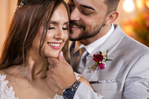 casamento-casar-cerimonia-make-noiva-noivo-vestido-terno-maquiagem-buque-vestido-daniel-custodio-fotografo-fotos-chacara-po-do-sol-uberlandia-minas-madrinha-padrinho-carro-lua-de-mel-banda-wedding-buffet-cerimonial-louge-brinde-doce-psita-dj-pista-love'