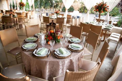 casamento-casar-cerimonia-make-noiva-noivo-vestido-terno-maquiagem-buque-vestido-daniel-custodio-fotografo-fotos-chacara-po-do-sol-uberlandia-minas-madrinha-padrinho-carro-lua-de-mel-banda-wedding-buffet-cerimonial-louge-brinde-doce-psita-dj-pista-love'