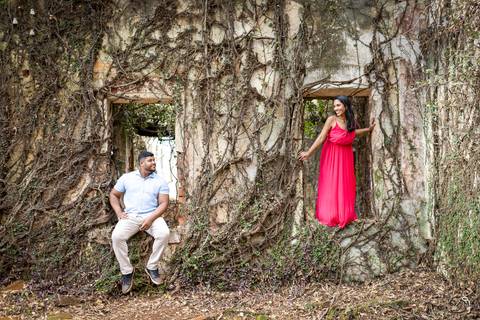 pre-wedding-ensaio-fotos-fotografias-casar-casal-noiva-noivo-daniel-custodio-uberlandia-make-off-madrinha-padrinho-igreja-chacara-buque-araxa-por-do-sol-fotografias-buffet-banda-dj-amor-love-maquiagem-buffet-salão-de-festa-minas-gerias-brasil-pista-terno'