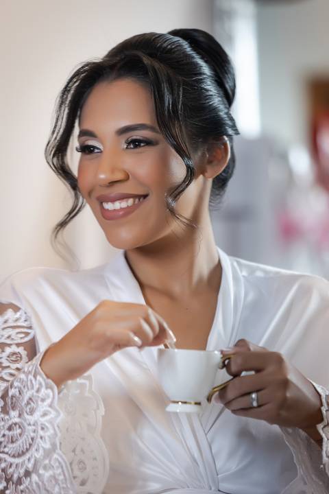 casamento-casar-noiva-make-vestido-buque-brinde-madrinha-dama-rainha-amor-fotografia-de-casamento-noivo-padrinho-chacara-love-cerimonial-igreja-por-do-sol-fotografo-fotos-dj-buffet-dança-uberlandia-minas-gerais-aliança-anel-banda-bar-buffet-buque-paixao- '