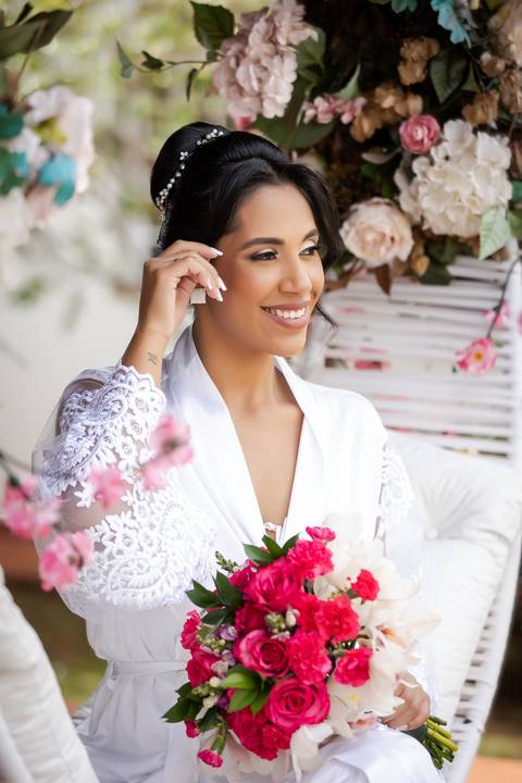 casamento-casar-noiva-make-vestido-buque-brinde-madrinha-dama-rainha-amor-fotografia-de-casamento-noivo-padrinho-chacara-love-cerimonial-igreja-por-do-sol-fotografo-fotos-dj-buffet-dança-uberlandia-minas-gerais-aliança-anel-banda-bar-buffet-buque-paixao- '