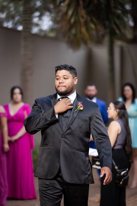 casamento-casar-noiva-make-vestido-buque-brinde-madrinha-dama-rainha-amor-fotografia-de-casamento-noivo-padrinho-chacara-love-cerimonial-igreja-por-do-sol-fotografo-fotos-dj-buffet-dança-uberlandia-minas-gerais-aliança-anel-banda-bar-buffet-buque-paixao- '
