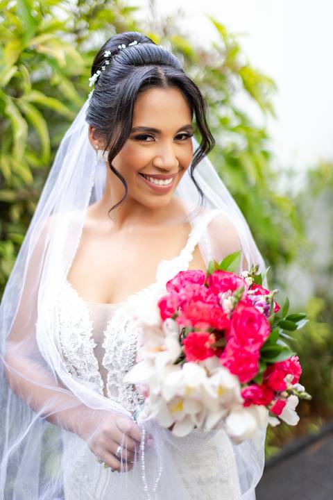 casamento-casar-noiva-make-vestido-buque-brinde-madrinha-dama-rainha-amor-fotografia-de-casamento-noivo-padrinho-chacara-love-cerimonial-igreja-por-do-sol-fotografo-fotos-dj-buffet-dança-uberlandia-minas-gerais-aliança-anel-banda-bar-buffet-buque-paixao- '