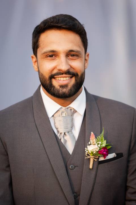 casar-noiva-vestido-make-cabelo-maquiagem-buque-madrinha-brinde-fotografo-fotos-fotografias-buque-aliança-civil-igreja-chacara-buffet-dança-banda-dj-por-do-sol-dama-drone-uberlandia-minas-gerais-amor-love-momento-unico-video-filmagem-mae-pai-filho-veio-oi'