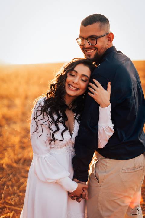 casamento-casar-noiva-make-vestido-buque-brinde-madrinha-dama-rainha-amor-fotografia-de-casamento-noivo-padrinho-chacara-love-cerimonial-igreja-por-do-sol-fotografo-fotos-dj-buffet-dança-uberlandia-minas-gerais-aliança-anel-banda-bar-buffet-buque-paixao- '