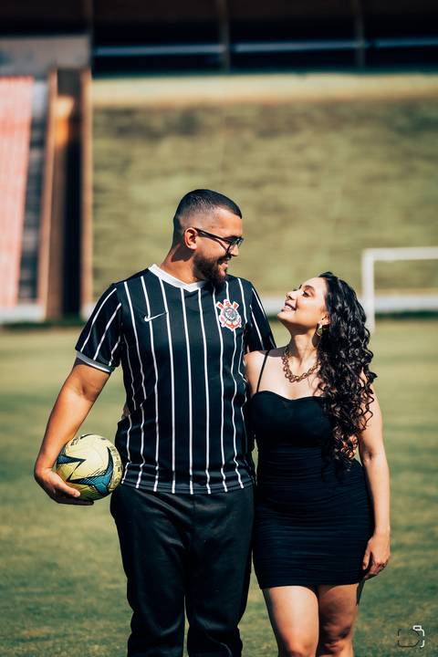 casamento-casar-noiva-make-vestido-buque-brinde-madrinha-dama-rainha-amor-fotografia-de-casamento-noivo-padrinho-chacara-love-cerimonial-igreja-por-do-sol-fotografo-fotos-dj-buffet-dança-uberlandia-minas-gerais-aliança-anel-banda-bar-buffet-buque-paixao- '