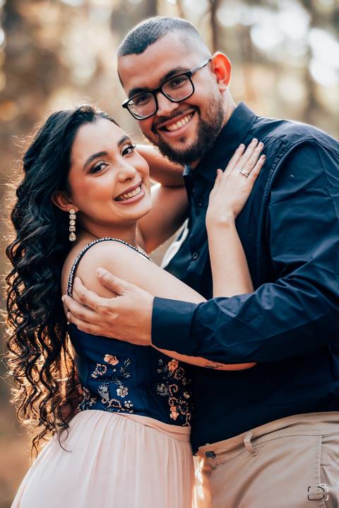 casamento-casar-noiva-make-vestido-buque-brinde-madrinha-dama-rainha-amor-fotografia-de-casamento-noivo-padrinho-chacara-love-cerimonial-igreja-por-do-sol-fotografo-fotos-dj-buffet-dança-uberlandia-minas-gerais-aliança-anel-banda-bar-buffet-buque-paixao- '