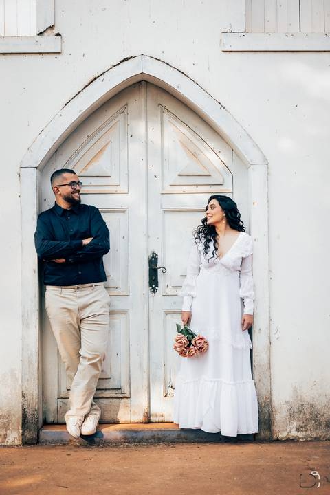 casamento-casar-noiva-make-vestido-buque-brinde-madrinha-dama-rainha-amor-fotografia-de-casamento-noivo-padrinho-chacara-love-cerimonial-igreja-por-do-sol-fotografo-fotos-dj-buffet-dança-uberlandia-minas-gerais-aliança-anel-banda-bar-buffet-buque-paixao- '