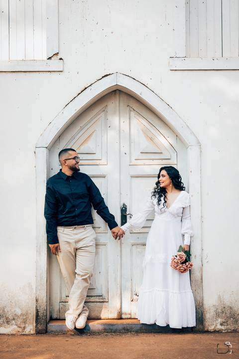 casamento-casar-noiva-make-vestido-buque-brinde-madrinha-dama-rainha-amor-fotografia-de-casamento-noivo-padrinho-chacara-love-cerimonial-igreja-por-do-sol-fotografo-fotos-dj-buffet-dança-uberlandia-minas-gerais-aliança-anel-banda-bar-buffet-buque-paixao- '