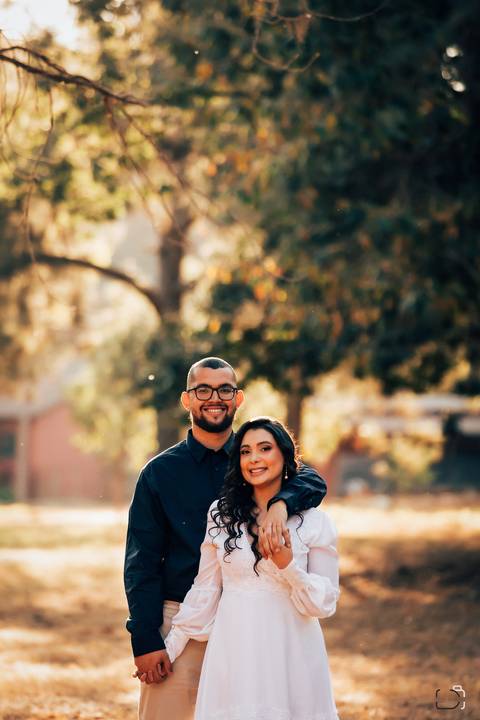 casamento-casar-noiva-make-vestido-buque-brinde-madrinha-dama-rainha-amor-fotografia-de-casamento-noivo-padrinho-chacara-love-cerimonial-igreja-por-do-sol-fotografo-fotos-dj-buffet-dança-uberlandia-minas-gerais-aliança-anel-banda-bar-buffet-buque-paixao- '