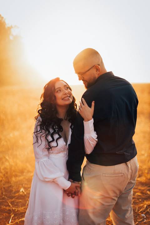 casamento-casar-noiva-make-vestido-buque-brinde-madrinha-dama-rainha-amor-fotografia-de-casamento-noivo-padrinho-chacara-love-cerimonial-igreja-por-do-sol-fotografo-fotos-dj-buffet-dança-uberlandia-minas-gerais-aliança-anel-banda-bar-buffet-buque-paixao- '