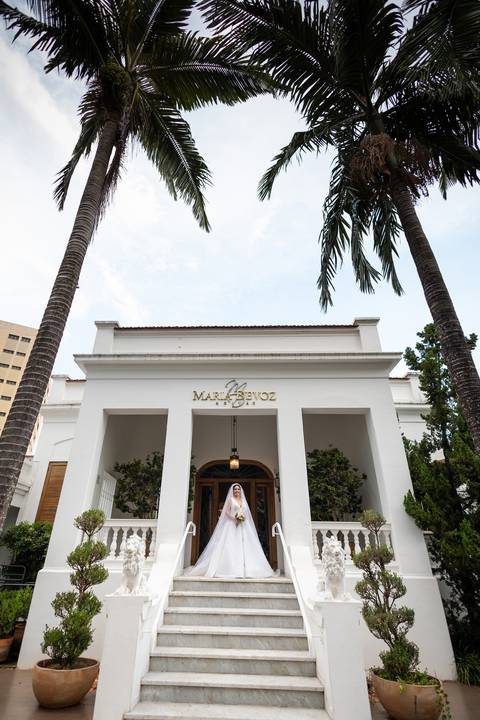 casamento-casar-cerimonia-noiva-vestido-atelie-buque-make-off-maquiagem-fotografo-daniel-custodio-madrinha-dama-cabelo-noivo-padrinho-carro-festa-terno-chacra-bufft-atelie-mae-pai-por-do-sol-love-amor-wedding-brinde-padre-igreja-brinco-sapato-aliança-love'