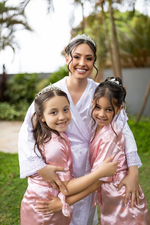 casamento-casar-cerimonia-noiva-vestido-atelie-buque-make-off-maquiagem-fotografo-daniel-custodio-madrinha-dama-cabelo-noivo-padrinho-carro-festa-terno-chacra-bufft-atelie-mae-pai-por-do-sol-love-amor-wedding-brinde-padre-igreja-brinco-sapato-aliança-love'