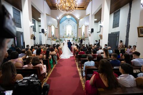 casamento-casar-cerimonia-noiva-vestido-atelie-buque-make-off-maquiagem-fotografo-daniel-custodio-madrinha-dama-cabelo-noivo-padrinho-carro-festa-terno-chacra-bufft-atelie-mae-pai-por-do-sol-love-amor-wedding-brinde-padre-igreja-brinco-sapato-aliança-love'