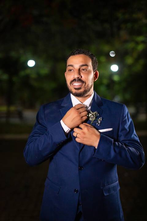 casamento-casar-cerimonia-noiva-vestido-atelie-buque-make-off-maquiagem-fotografo-daniel-custodio-madrinha-dama-cabelo-noivo-padrinho-carro-festa-terno-chacra-bufft-atelie-mae-pai-por-do-sol-love-amor-wedding-brinde-padre-igreja-brinco-sapato-aliança-love'